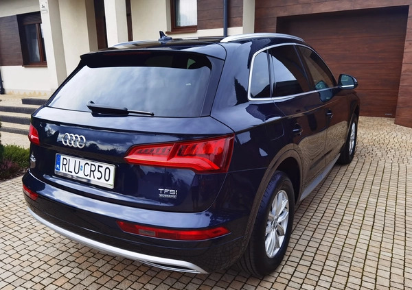 Audi Q5 cena 118900 przebieg: 103900, rok produkcji 2018 z Lubaczów małe 781